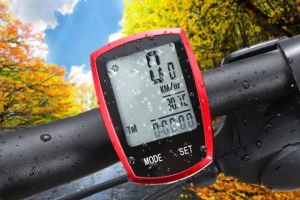 Zestaw-rowerowy-LICZNIK-WODOODPORNY-LCD-PRO-UCHWYT-NA-TELEFON-KIEROWNICE-Funkcje-podstawowe-czas-jazdy-dystans-calkowity-dystans-etapu-predkosc-chwilowa-predkosc-maksymalna-predkosc-srednia-zegar.jpg