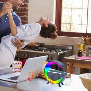 GLOSNIK-MOBILNY-PRZENOSNY-BEZPRZEWODOWE-LADOWANIE-BLUETOOTH-LAMPKA-RGB-Kod-producenta-GLOSNIK-BEZPRZEWODOWY-BLUETOOTH-LAMPKA-RGB.jpg