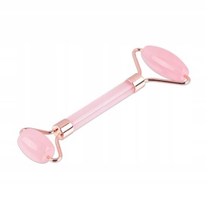 MASAZER-ROLLER-KAMIEN-PLYTKA-DO-TWARZY-GUA-SHA-Waga-produktu-z-opakowaniem-jednostkowym-0-1-kg4.jpg